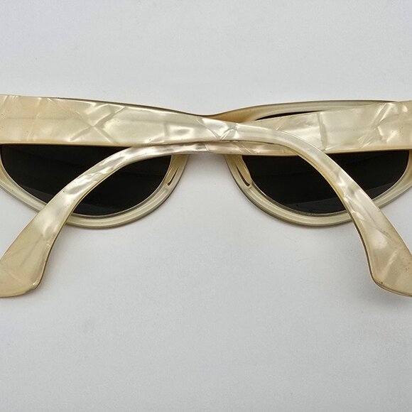 Ray-Ban B&L Playtime White Pearl Frame G-15 Grey Lens Cat Eye Sunglasses 48mm main image 10